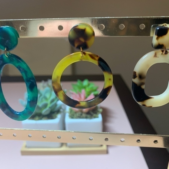 SALE💚 any 3 for $18 💚 Tortoise Statement Earrings Dangle Acrylic - Picture 6 of 6